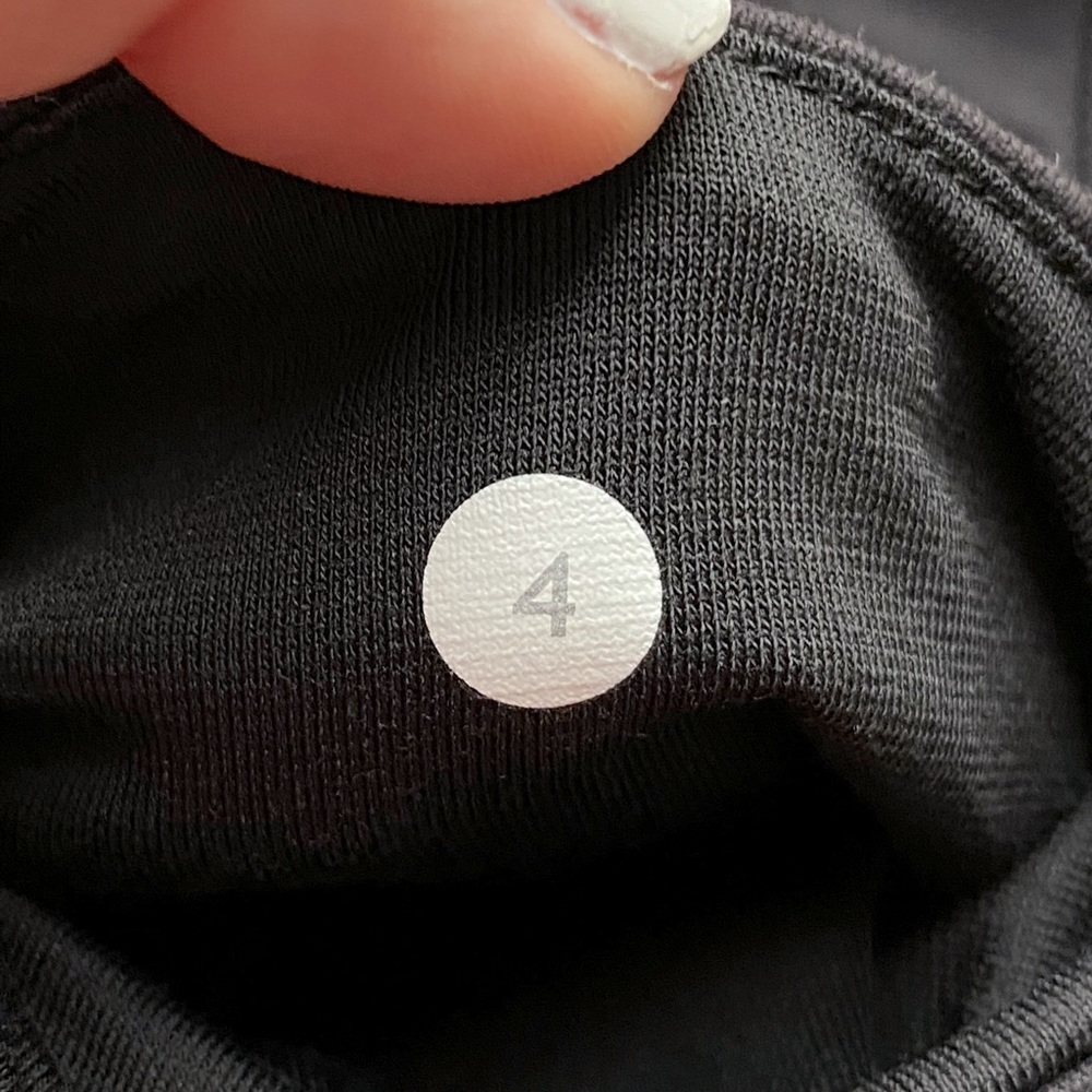 black lululemon leggings